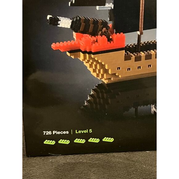 Brixies Pirate Ship 726 piece building set- NIB - Picture 2 of 3